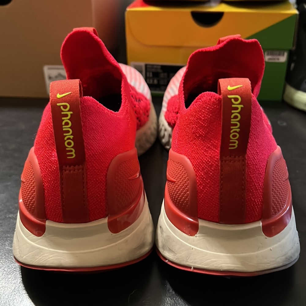 Nike React Slip-On Size 11 - image 3